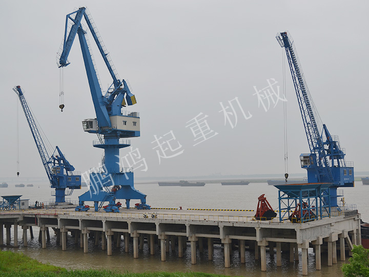 HGQ10t-25m、MQ25t-25m 碼頭起重機